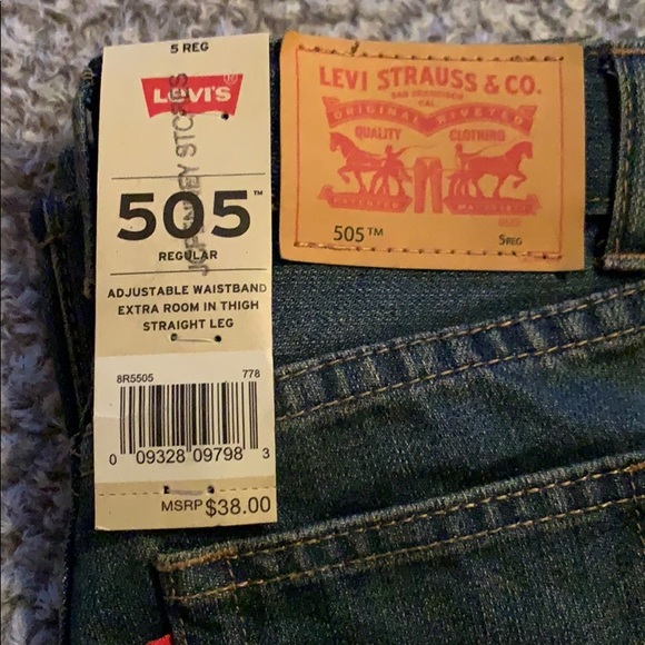 ‼️ No Longer Available ‼️ Levi Strauss Jeans - Picture 3 of 3